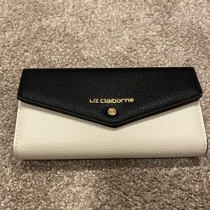 Liz Claiborne Envelope Clutch Wallet